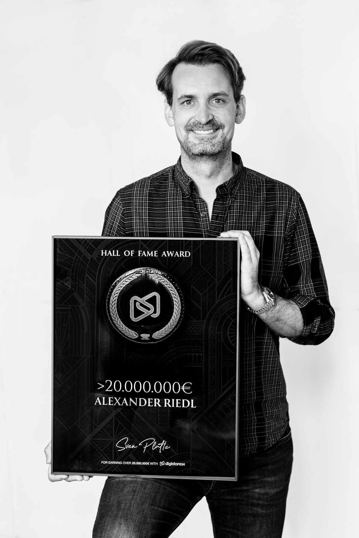 Alexander Riedl mit dem Hall of Fame Award